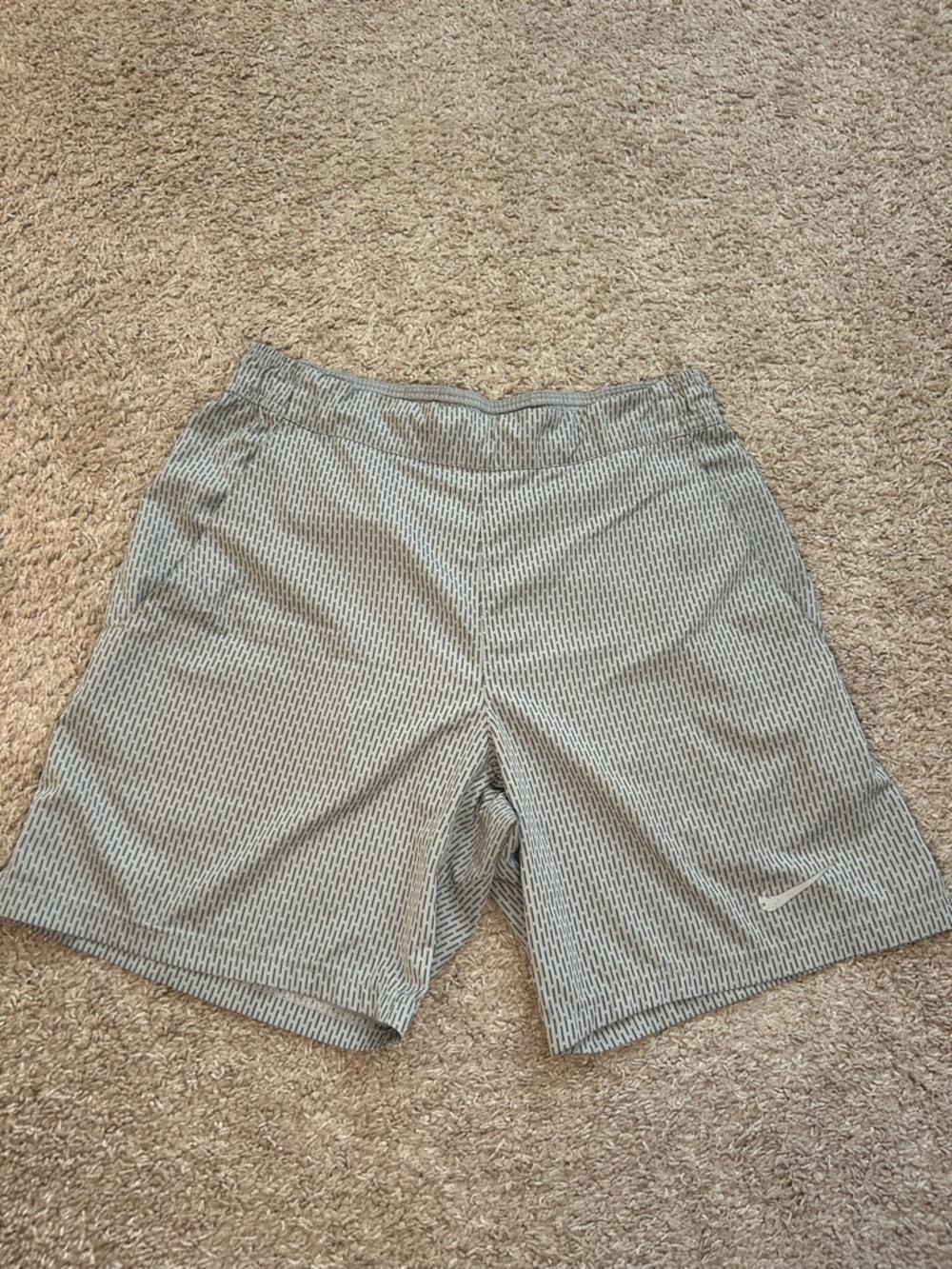 Nike Light Gray Patterned Athletic Shorts